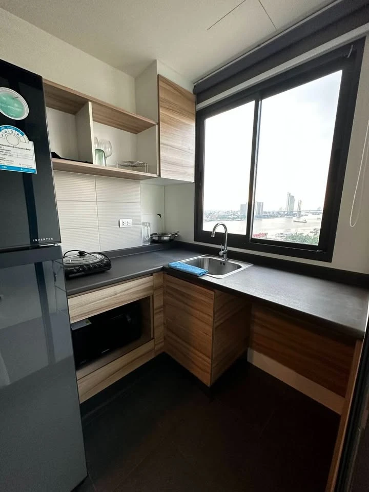 For sale, for rent, U Delight Residence Riverfront Rama 3, 17th floor, size 34 sq m., river view on Rama 9 Bridge side, cool breeze, ready to reserve