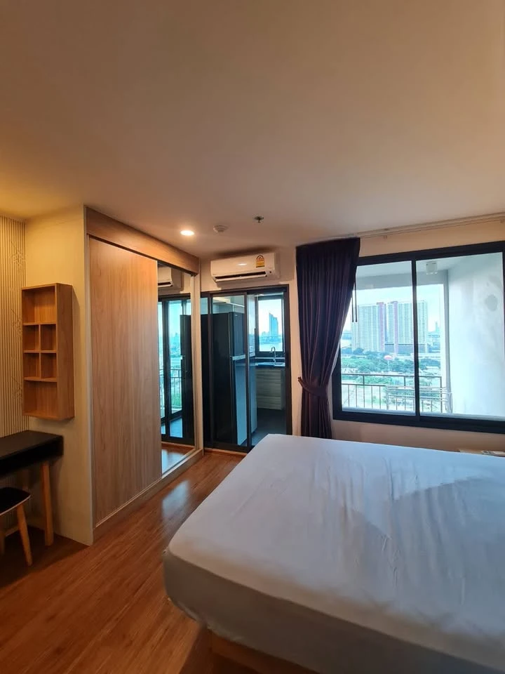 For sale, for rent, U Delight Residence Riverfront Rama 3, 17th floor, size 34 sq m., river view on Rama 9 Bridge side, cool breeze, ready to reserve