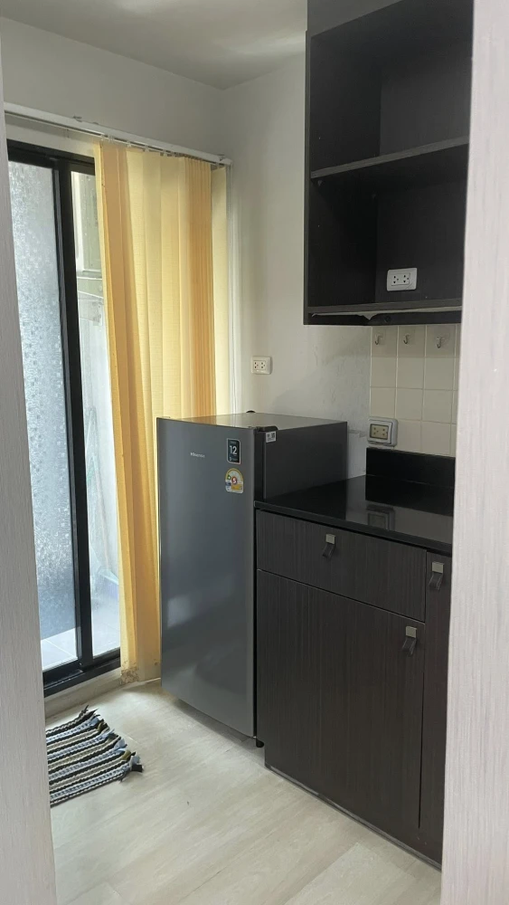 For sale or rent: UNIO Ramkhamhaeng - Serithai. Nice unit on the 4th floor, fully furnished, great location, convenient transportation. Book now!