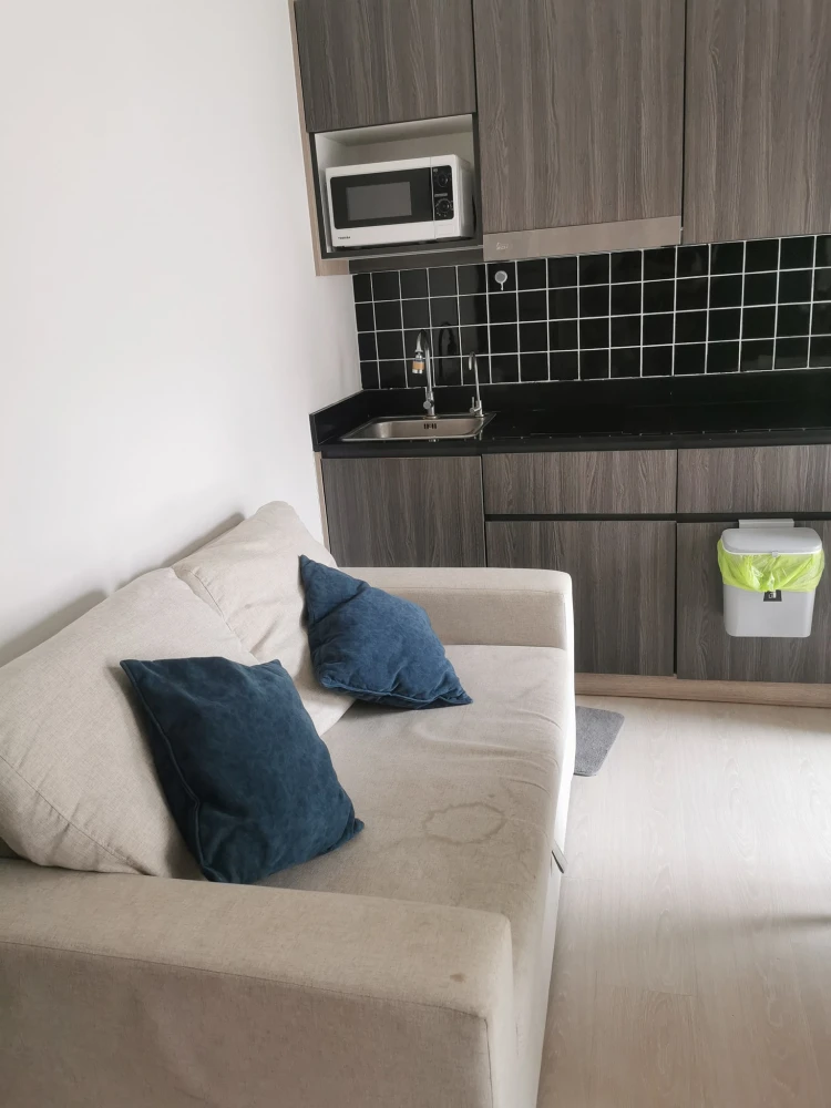 For sale or rent: Unio Sukhumvit 72, corner room, pool view, fully furnished, nice to live in, reserve now, urgent!