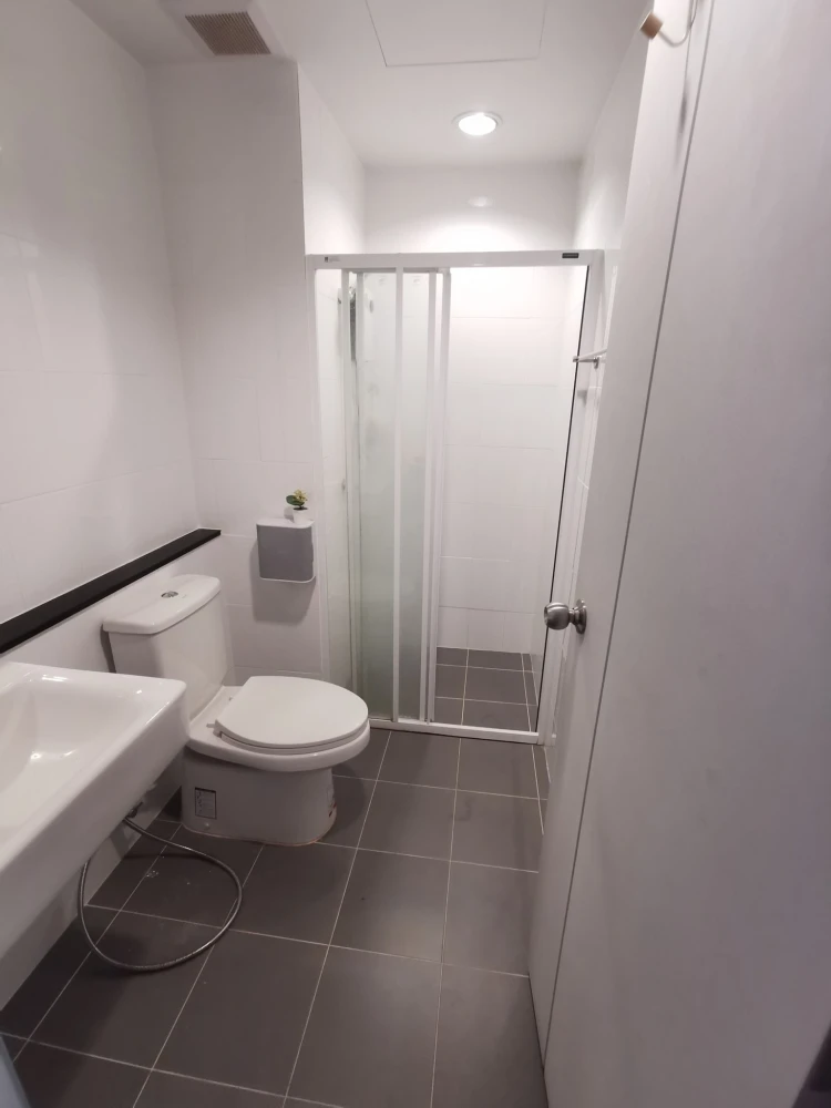 For sale or rent: Unio Sukhumvit 72, corner room, pool view, fully furnished, nice to live in, reserve now, urgent!