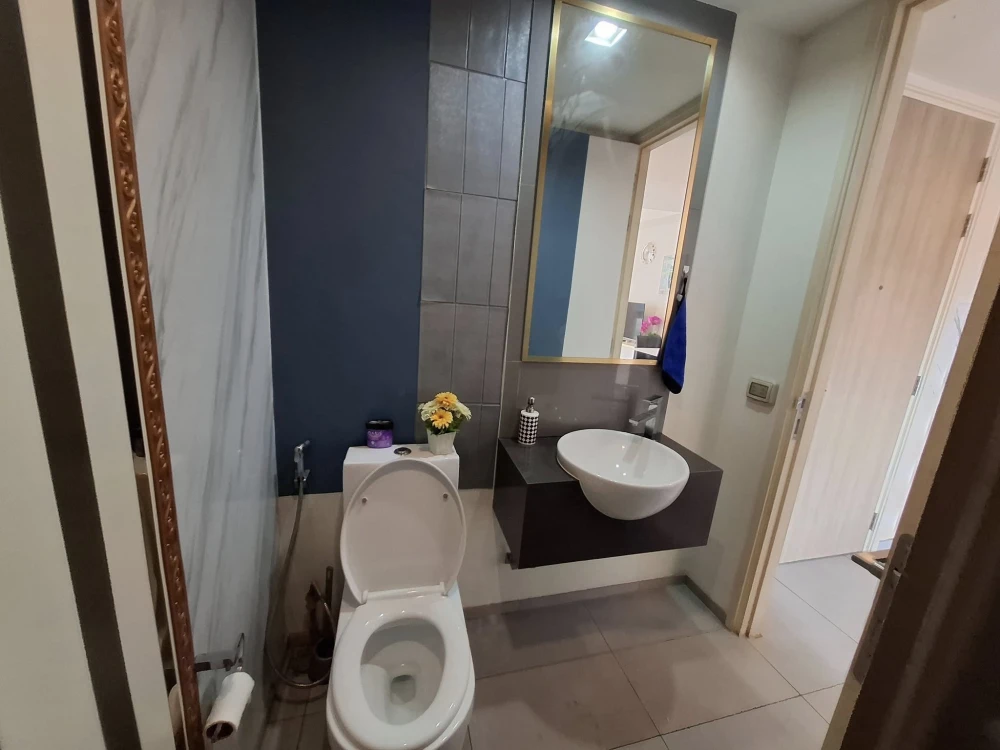 For sale, for rent Unixx South Pattaya, 10th floor, swimming pool view, fully furnished, first come first served.