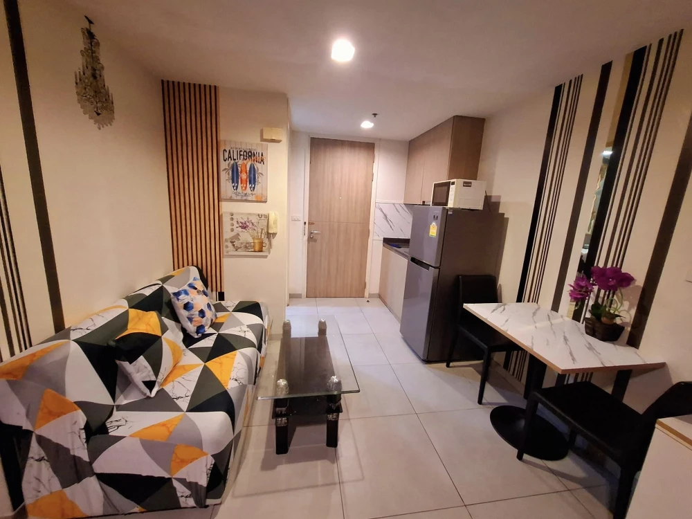 For sale, for rent Unixx South Pattaya, 10th floor, swimming pool view, fully furnished, first come first served.