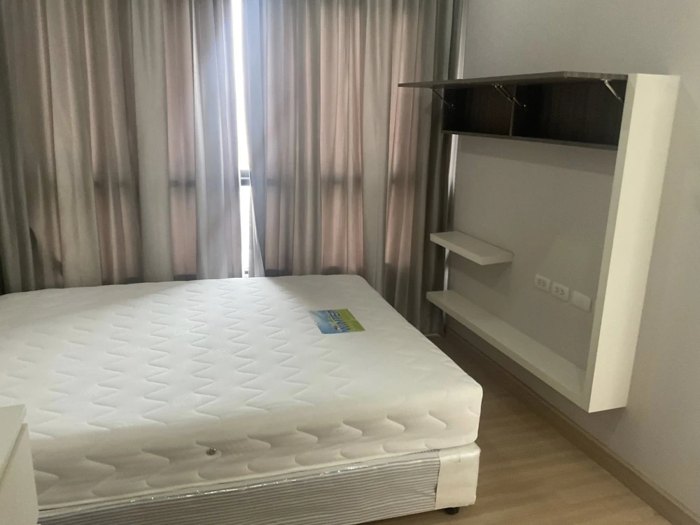 For sale or rent: Urbano Absolute Sathon-Taksin. Ready-to-move-in apartments with complete amenities. Great price! Book now!