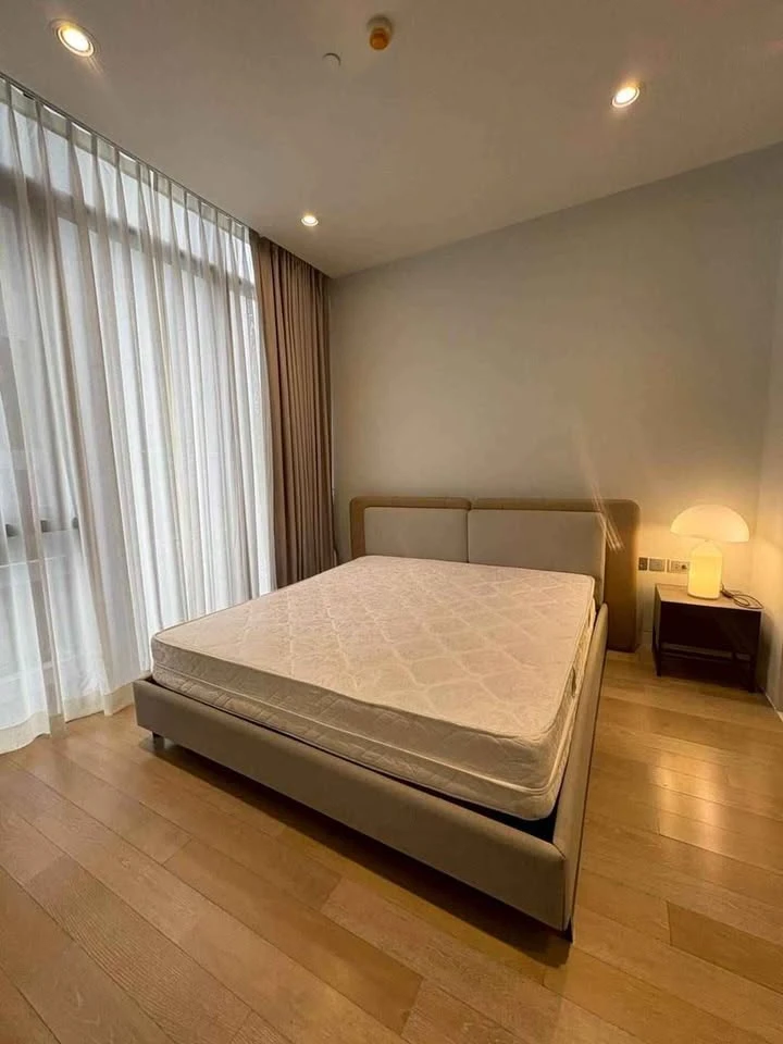 For sale or rent: Vittorio Sukhumvit 39. Private elevator access to the room. Stunning city view. Ready to move in.