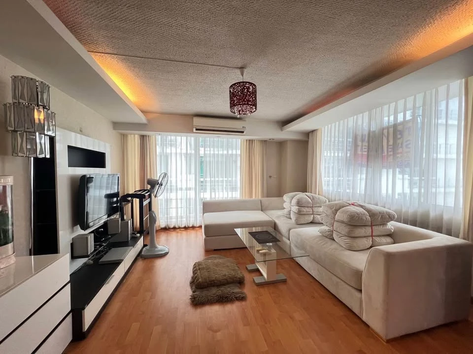 For sale, for rent, Waterford Sukhumvit 50, corner room, swimming pool view + spacious garden, suitable for relaxation, don't miss it.