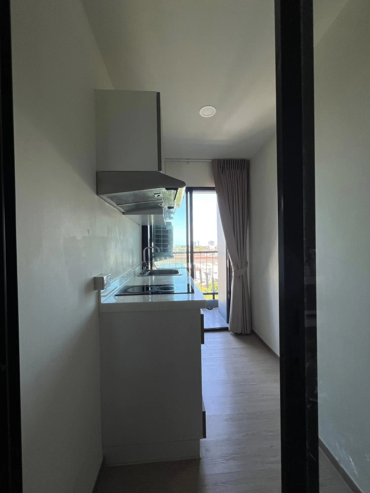 For sale or rent: Wela Ramkhamhaeng 186. 1 bedroom, 1 bathroom. Spacious living area, beautiful city views, bright and airy. Book now!