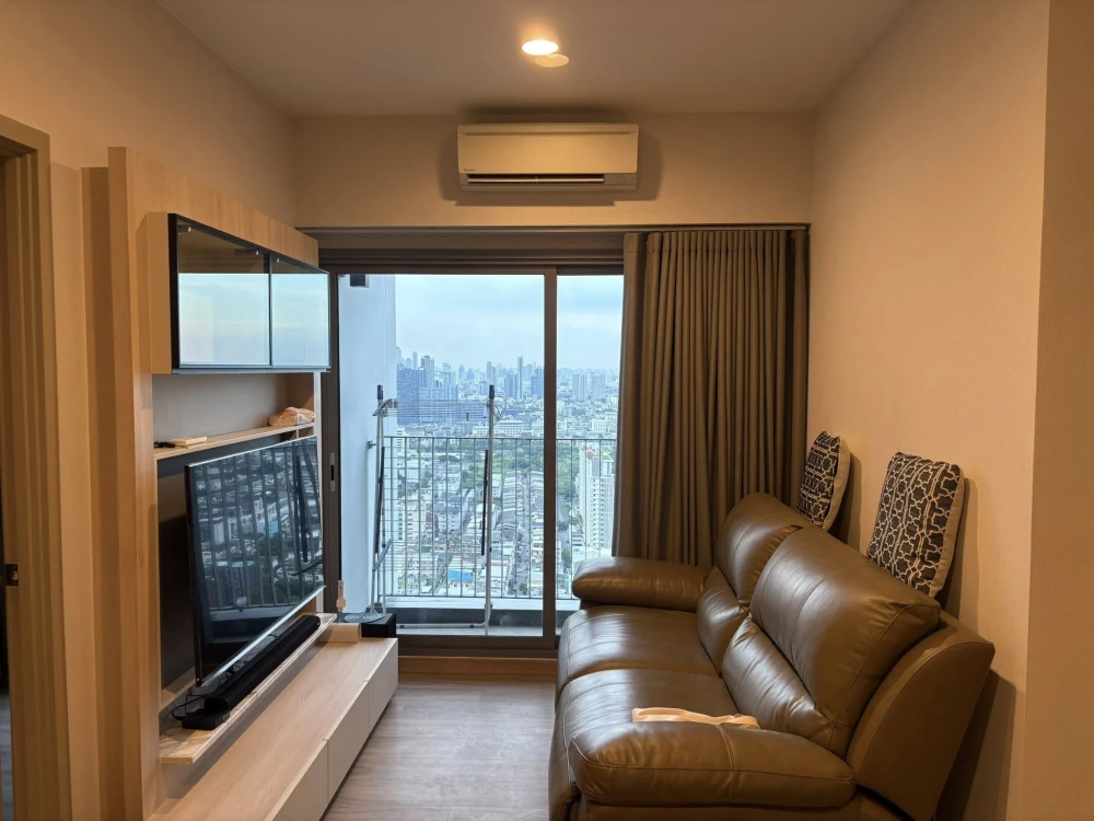 For sale or rent: Whizdom Connect Sukhumvit, very high floor, fully furnished + furniture, don't miss out!