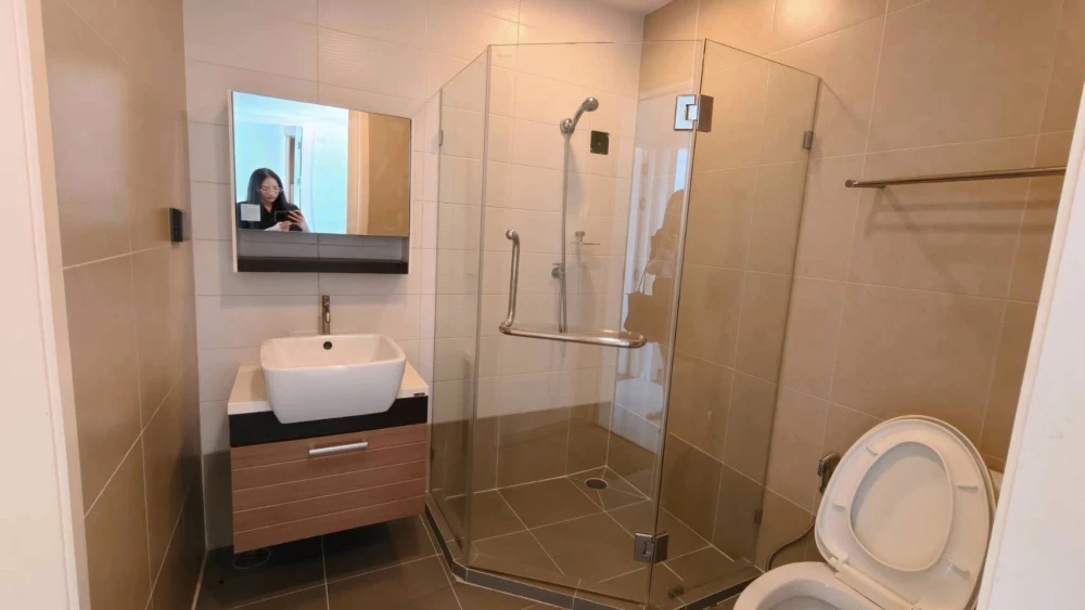 For sale or rent: Whizdom Punnawithi, 2 bedrooms, 2 bathrooms, 8th floor, garden view, quiet and peaceful. Book now!