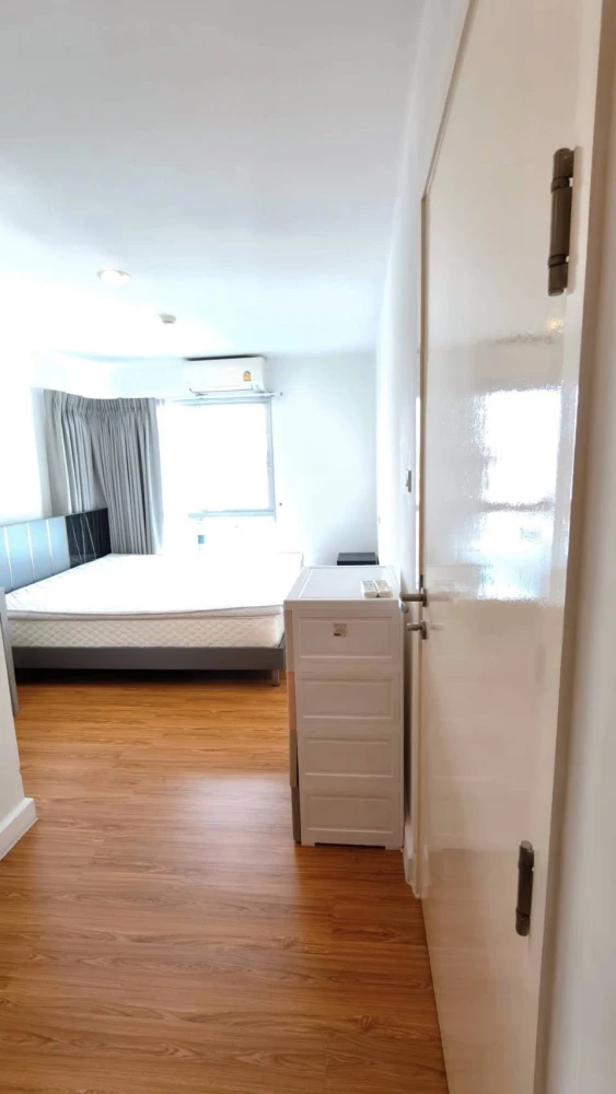 For sale or rent: Whizdom Punnawithi, 2 bedrooms, 2 bathrooms, 8th floor, garden view, quiet and peaceful. Book now!