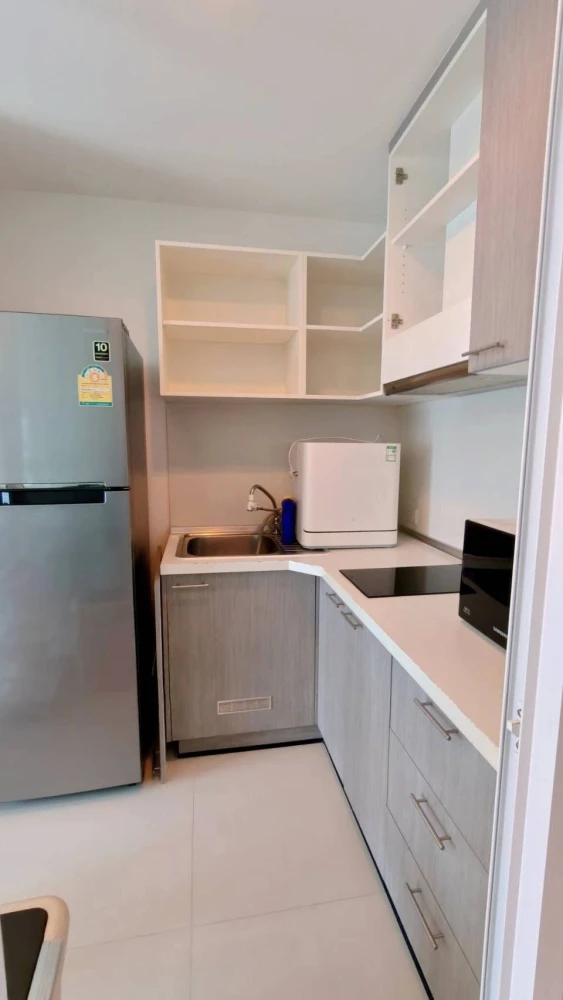 For sale or rent: Whizdom Punnawithi, 2 bedrooms, 2 bathrooms, 8th floor, garden view, quiet and peaceful. Book now!