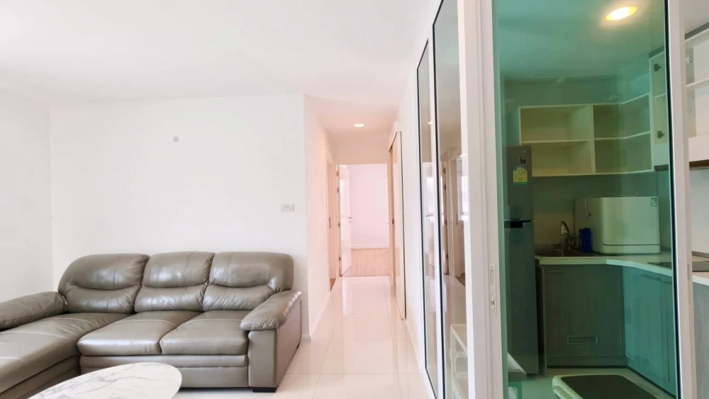 For sale or rent: Whizdom Punnawithi, 2 bedrooms, 2 bathrooms, 8th floor, garden view, quiet and peaceful. Book now!