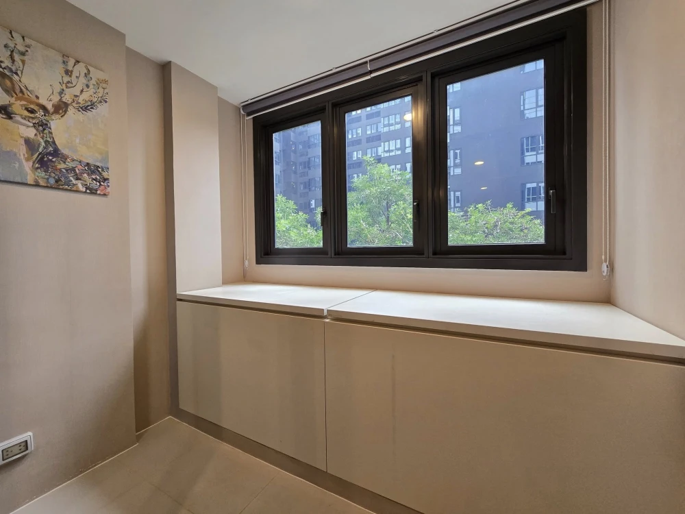 For sale, for rent, XT HUAIKWANG, ready to move in, spacious living space, complete furniture and electrical appliances, hurry to move and reserve.