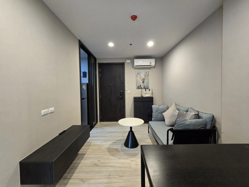 For sale, for rent, XT HUAIKWANG, ready to move in, spacious living space, complete furniture and electrical appliances, hurry to move and reserve.