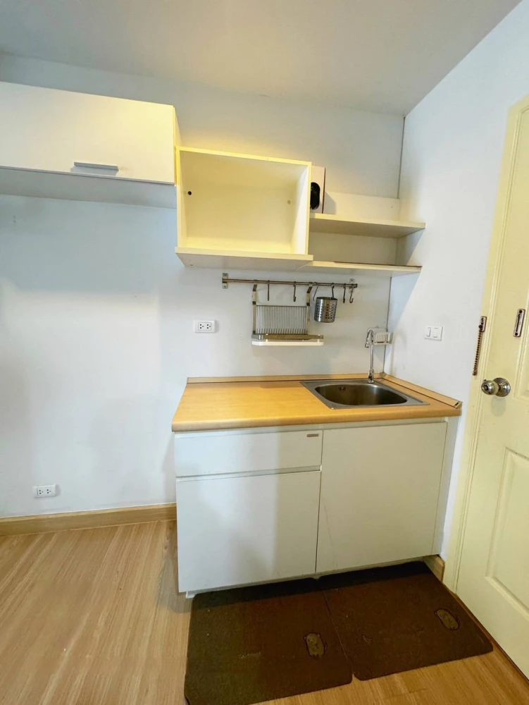 For sale or rent: You 2 Condo, 2nd floor, Building A, fully furnished, ready to move in.