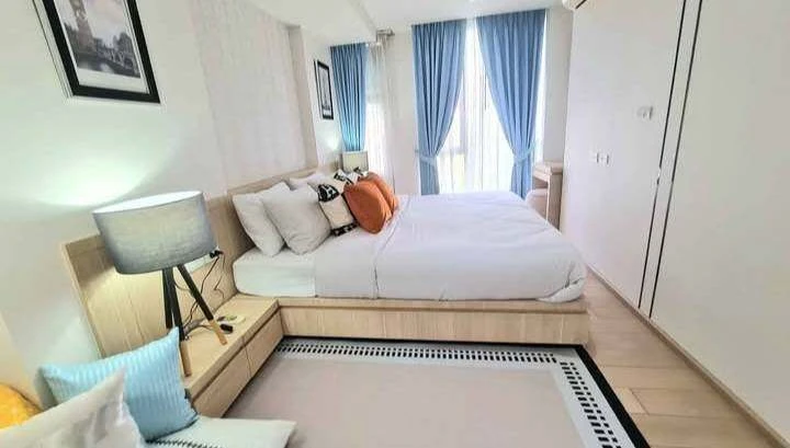 For sale, for rent, Class Condo Silom, corner room, beautifully decorated, pool view, garden in the project, don't just look, hurry up and book now!