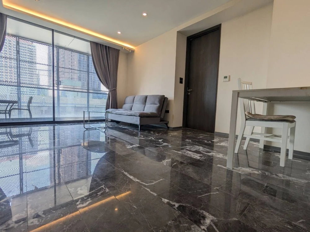 For sale, for rent!! Condo 168 Sukhumvit 36, 3rd floor, very spacious room, simply decorated but nice to live in, hurry up and book now!!
