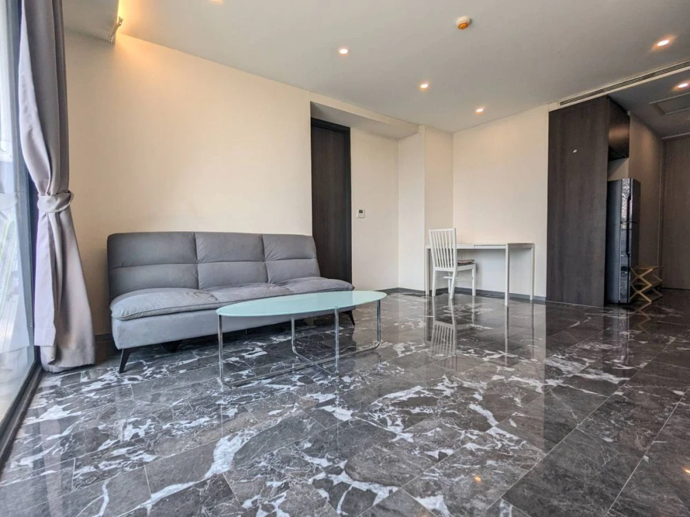 For sale, for rent!! Condo 168 Sukhumvit 36, 3rd floor, very spacious room, simply decorated but nice to live in, hurry up and book now!!