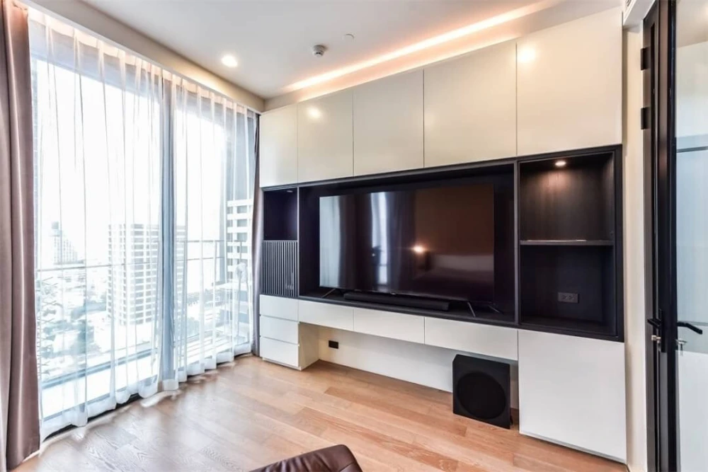 Condo for sale or rent: Ashton Silom. Fully furnished room with built-in furniture and appliances. 22nd floor, Pullman view. Reserve now!