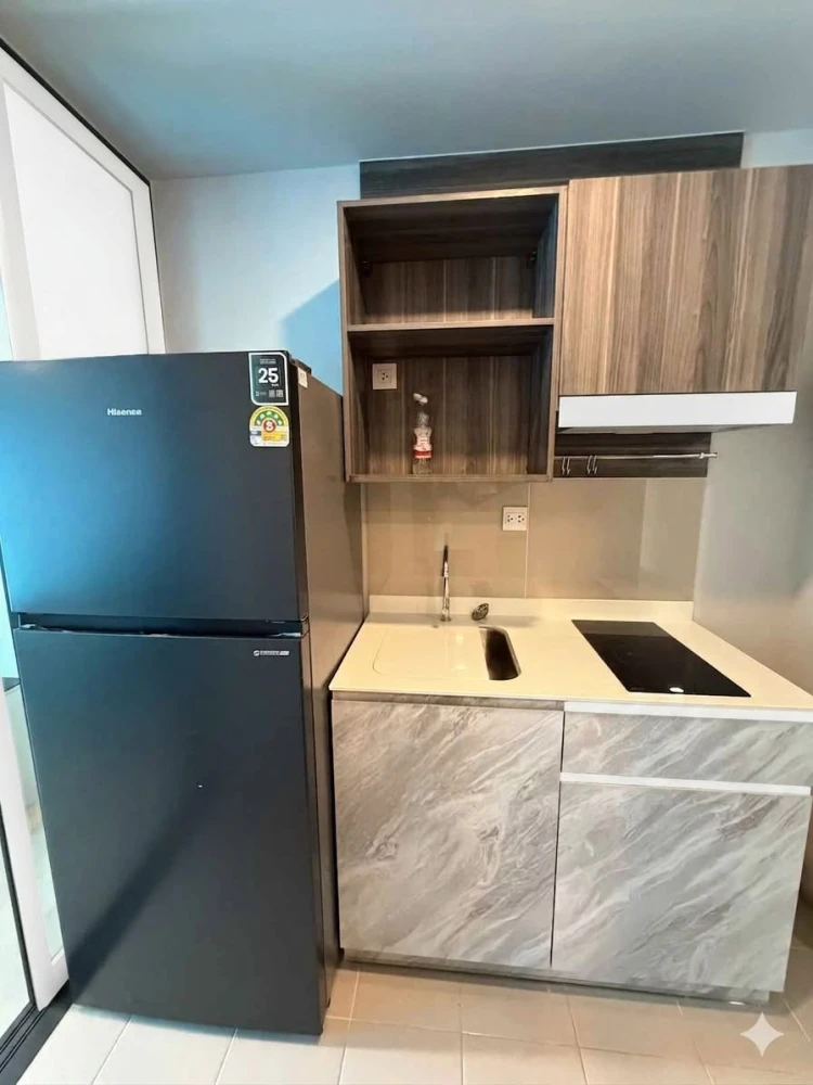 For sale or rent: Aspire Onnut Station condo, ready to move in, fully furnished, great value. Don't miss out!