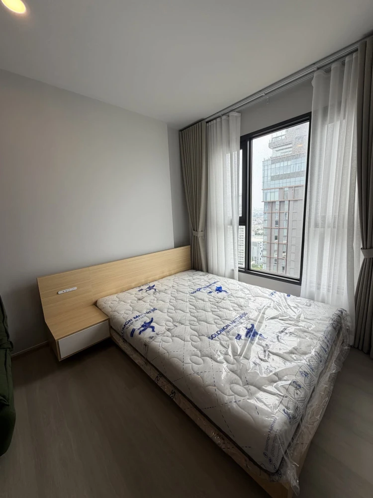 For sale or rent: Aspire Onnut Station condo, ready to move in, fully furnished, great value. Don't miss out!