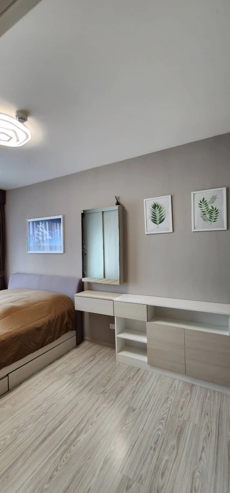Condo for sale or rent, Aspire Rattanathibet 2, nice to live in, wallpaper throughout the room. All equipment complete. Reserve now.