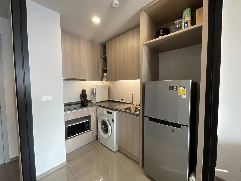 For sale, for rent, Chapter One Flow Bangpo condo, ready to move in, lots of usable space, great price, reserve now!