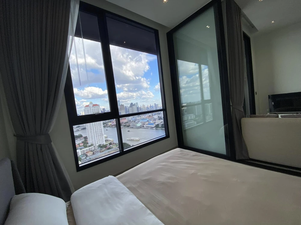 for sale, Chapter Charoennakorn Riverside, high floor room, beautiful view, the wall of the room is not attached to anyone, very private, book n