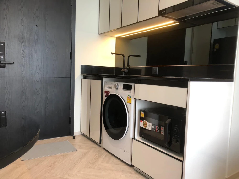for sale, Chapter Charoennakorn Riverside, high floor room, beautiful view, the wall of the room is not attached to anyone, very private, book n