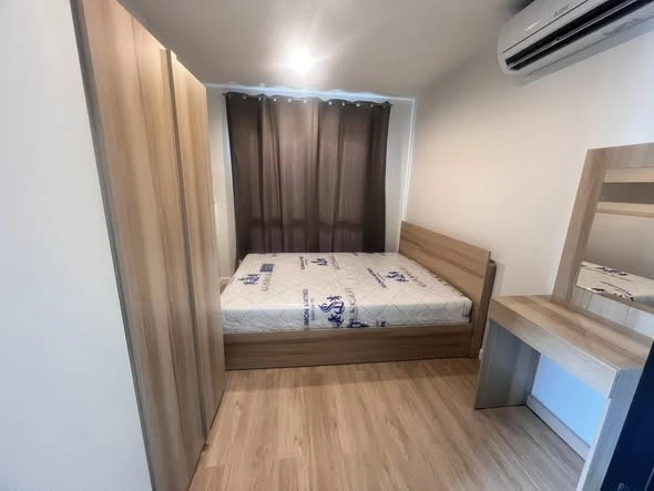 For sale or rent: Hi Sutthisan condo, corner unit, private, fully furnished with appliances. Book now!