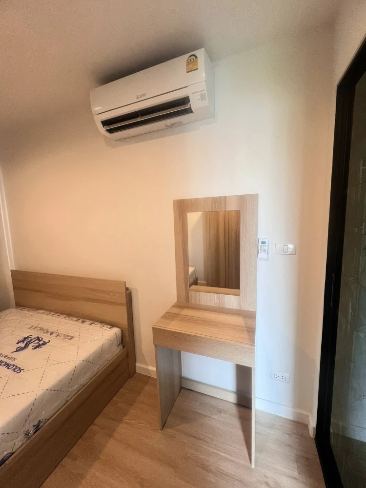 For sale or rent: Hi Sutthisan condo, corner unit, private, fully furnished with appliances. Book now!