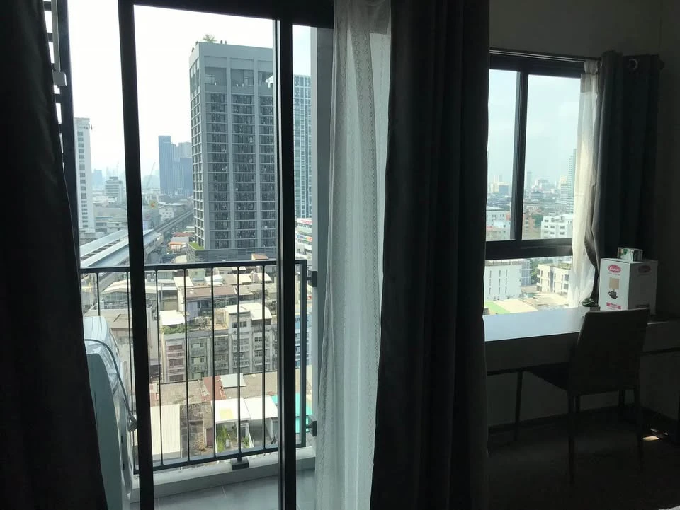 For sale or rent: Ideo Phahol Chatuchak condo, 16th floor, city view, fully furnished with all appliances. Book now!