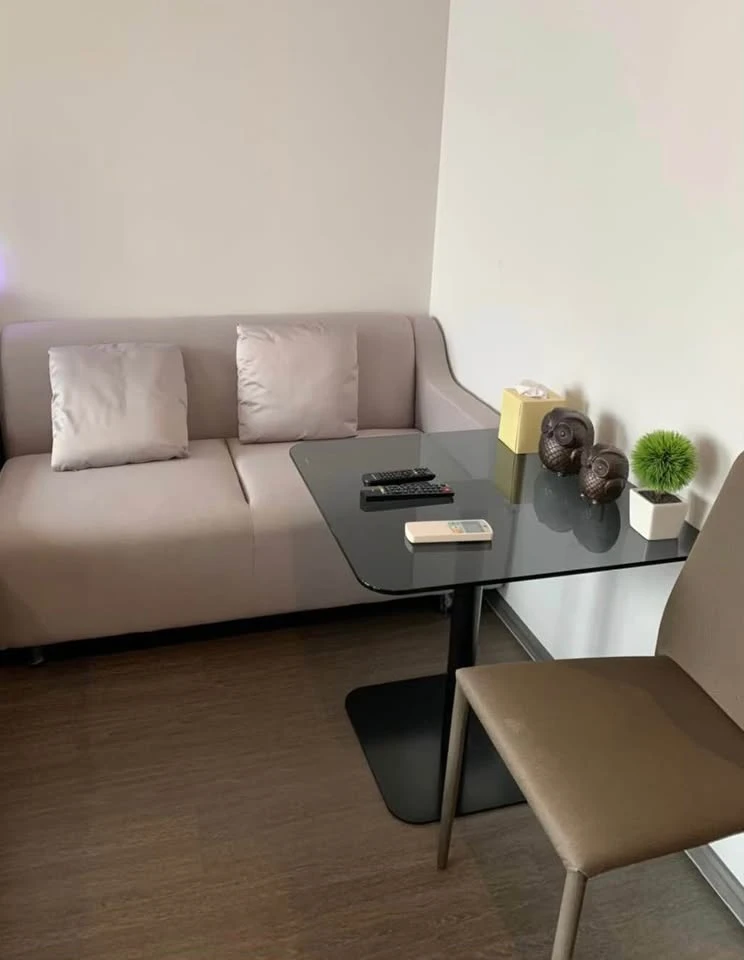 For sale or rent: Ideo Phahol Chatuchak condo, 16th floor, city view, fully furnished with all appliances. Book now!