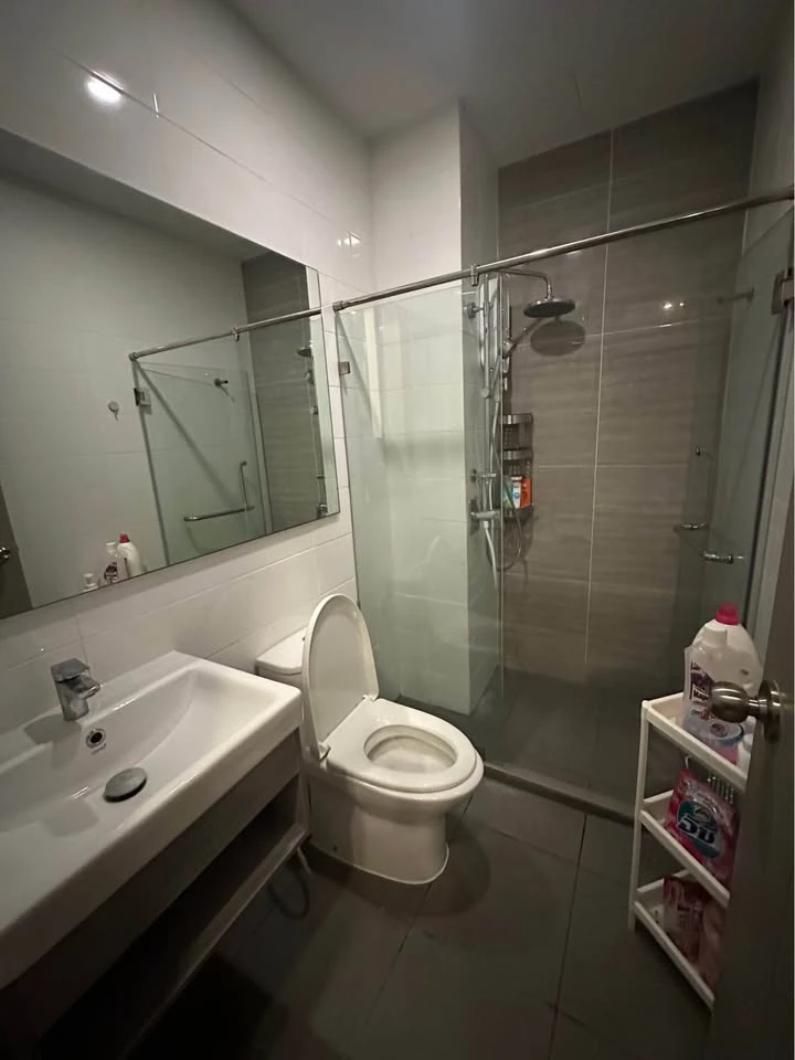 For sale, for rent, Knightbridge Prime Onnut condo, 29th floor, west-facing room view, great price, reserve now!