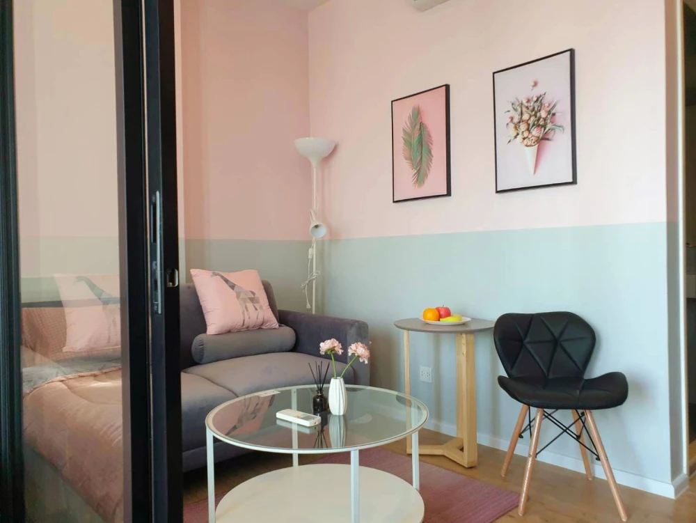 For sale, for rent, Notting hill Sriracha condo, fully furnished, ready to move in, complete in one place, hurry and reserve now.