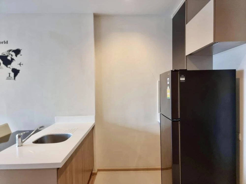 For sale, for rent, Rhythm Sathorn condo, ready to move in, complete facilities, hurry up and reserve, don't miss out.