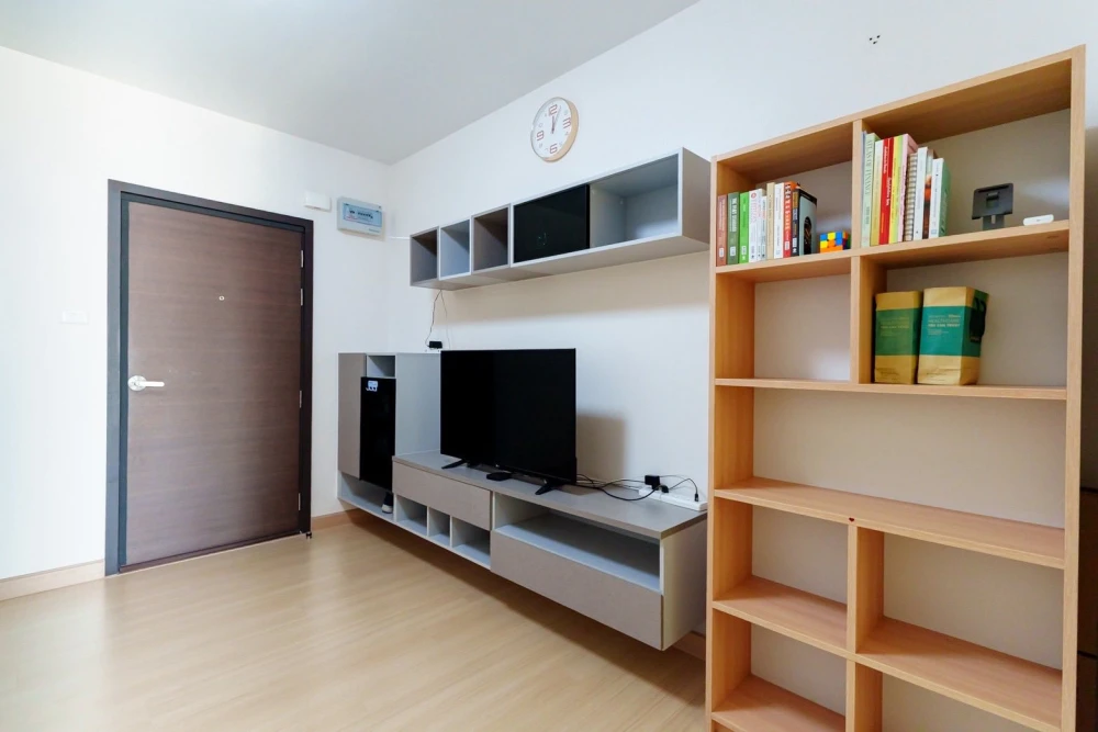 For sale or rent: Supalai Veranda Rama 9 condo, ready to move in, fully furnished, great price. Book now!