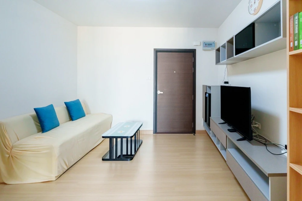 For sale or rent: Supalai Veranda Rama 9 condo, ready to move in, fully furnished, great price. Book now!