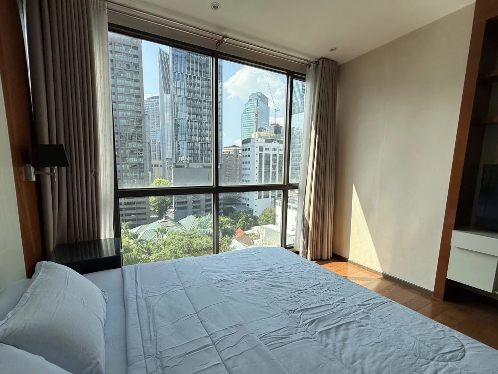 For sale or rent: The Address Sukhumvit 28 condo. Corner unit offering privacy and spacious living area. Book now, don't miss out!