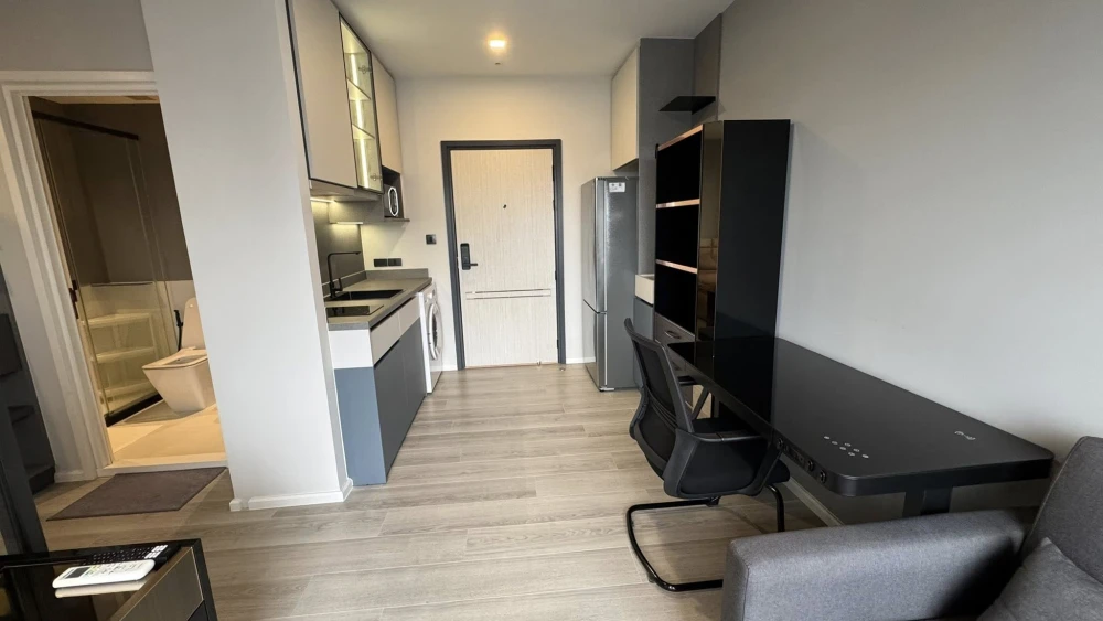 Condo for sale or rent: The Key Rama 3. Luxurious, minimalist decorated room. 15th floor. River view. Great value. You must come and reserve.