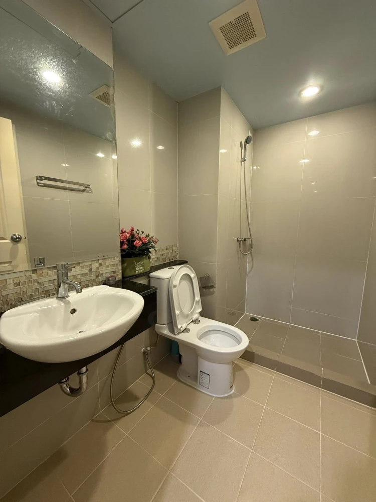 For sale, for rent, Condo The Niche ID Lat Phrao 130, Rare Unit, best location in the project, if you don't book, you'll regret it.