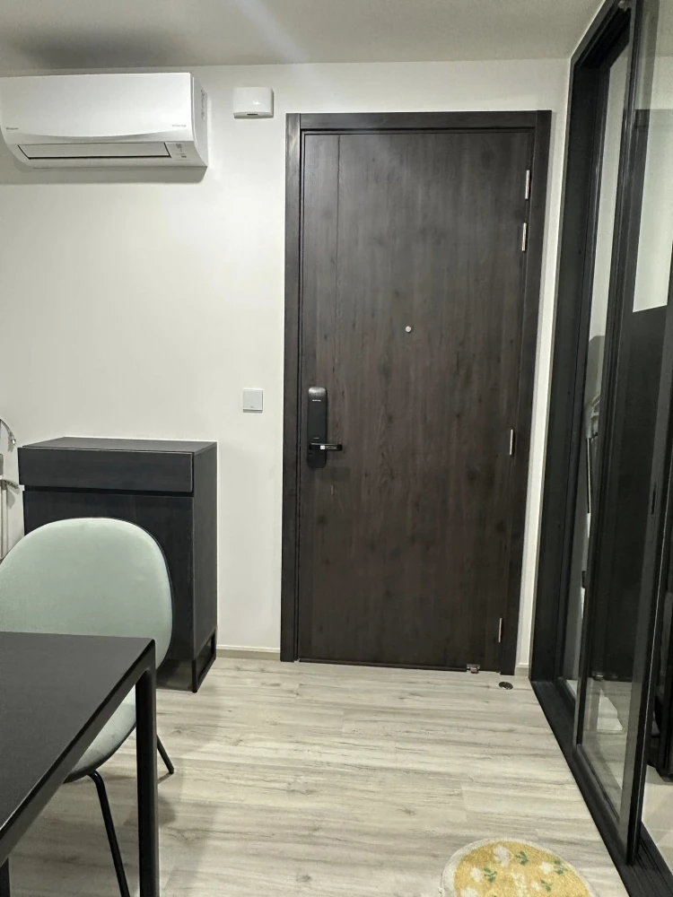 For sale or rent: XT Huai Khwang Condo, ready to move in, fully furnished, amazing price! Book now, don't miss out!