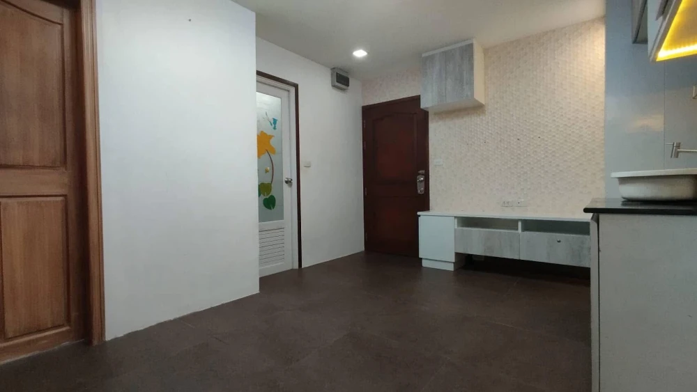 For sale, for rent, Condo Commonwealth Pinklao, large room, comfortable, 20th floor, outside view facing north, move in now