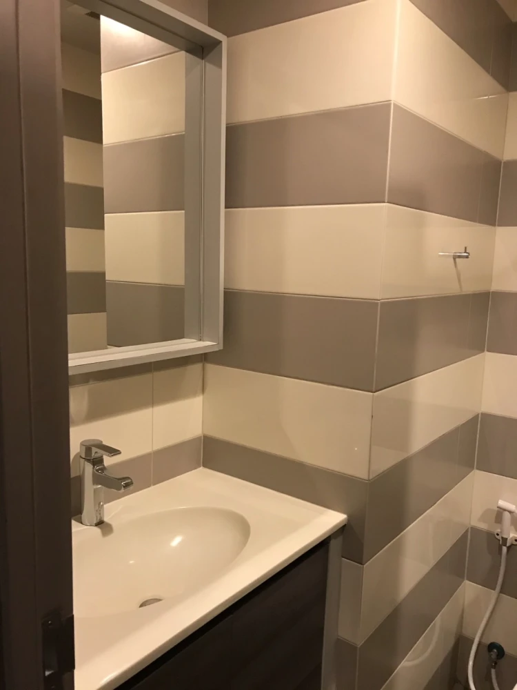 For sale or rent!! Condo Ceil by Sansiri Ekamai, 8th floor, beautiful and very livable. Fully furnished, ready to move in. Reserve now!!