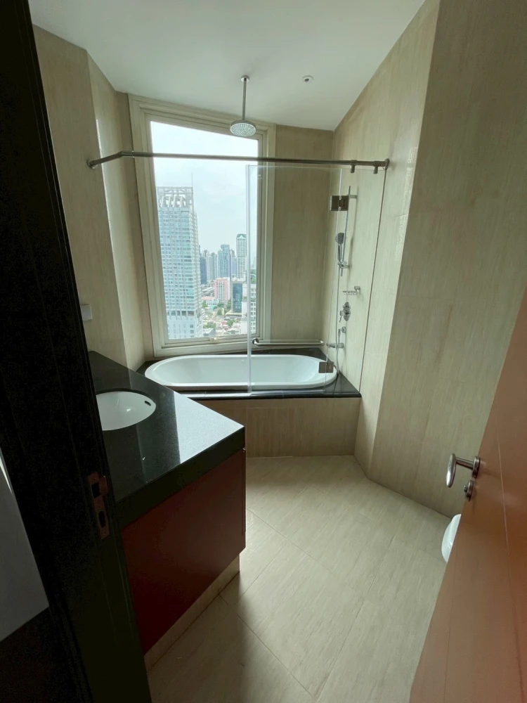 For Sale/Rent!! The Infinity Condo, a luxurious 3-bedroom condo with beautiful, fully furnished units. Don't miss out!!