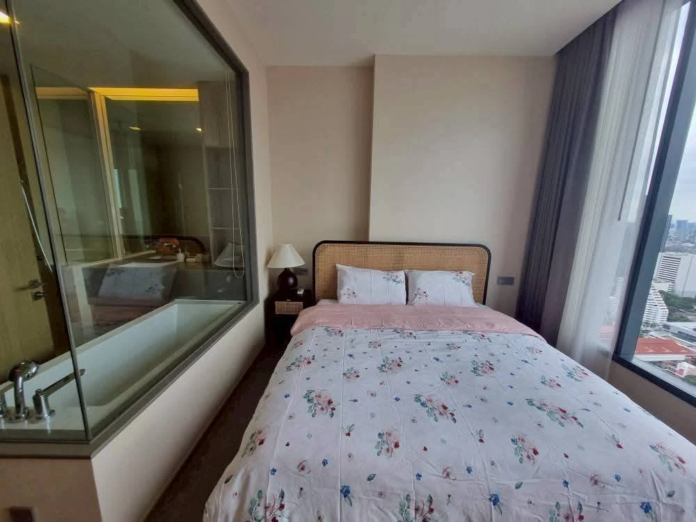 Condo for sale or rent: The Esse Asoke, 37th floor, high view, fully furnished. Don't miss out, you'll regret it later.