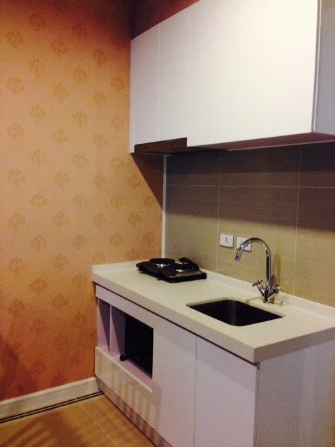 For sale, for rent!! T.C. Green Condo, 6th floor, Building D, corner room, beautifully decorated, ready to move in, don't miss it!!
