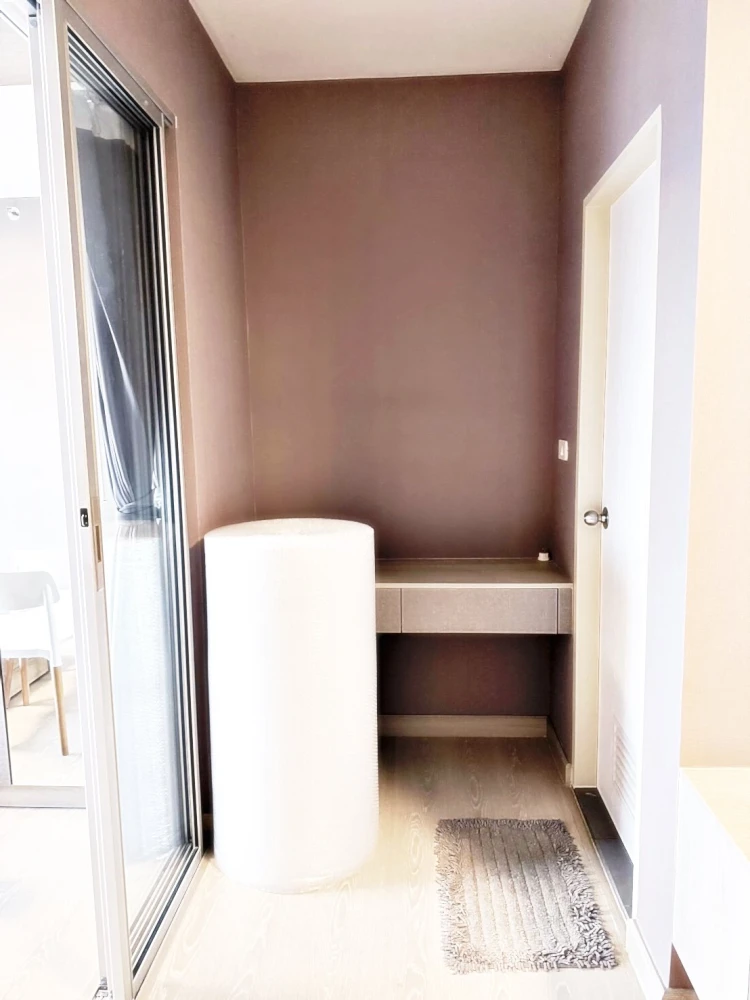 For sale or rent!! Niche ID Pakkret Station Condo, 16th floor, swimming pool view, beautiful and comfortable room, great price, reserve now!!