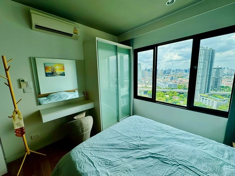 Condo for sale/rent: Blox 77. Spacious, ready-to-move-in unit, fully furnished, high floor, comfortable living. Reserve now!