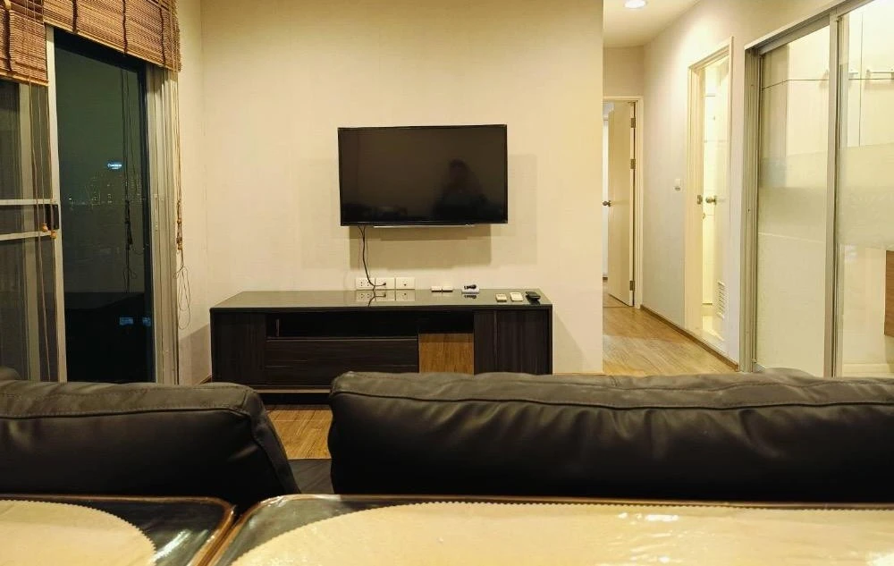 For sale, for rent!! Condo Fuse Chan-Sathorn, 10th floor, corner room, beautiful room, fully furnished, ready to move in, don't miss it!!